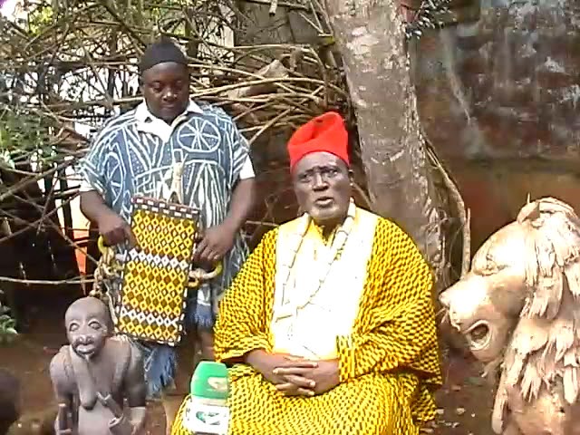Cameroun : le chef Bangangté menace de rendre aveugle son homologue Balengou