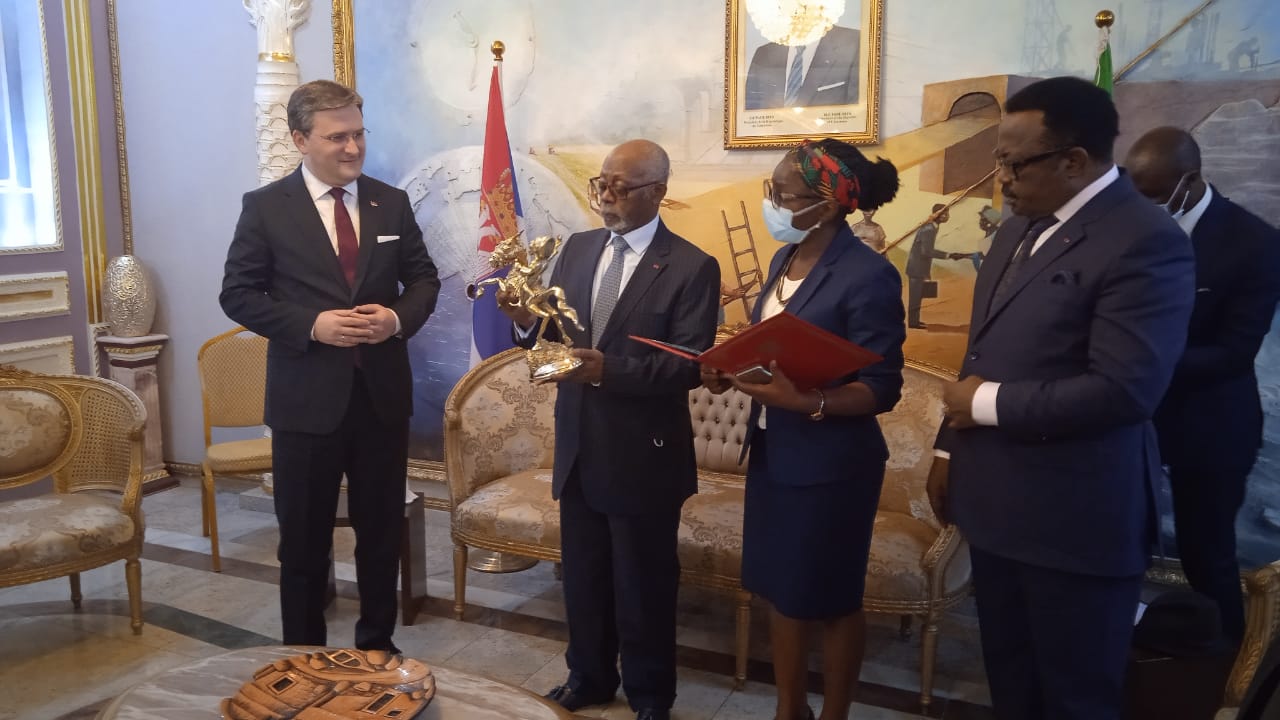 Coopération entre la Serbie et le Cameroun