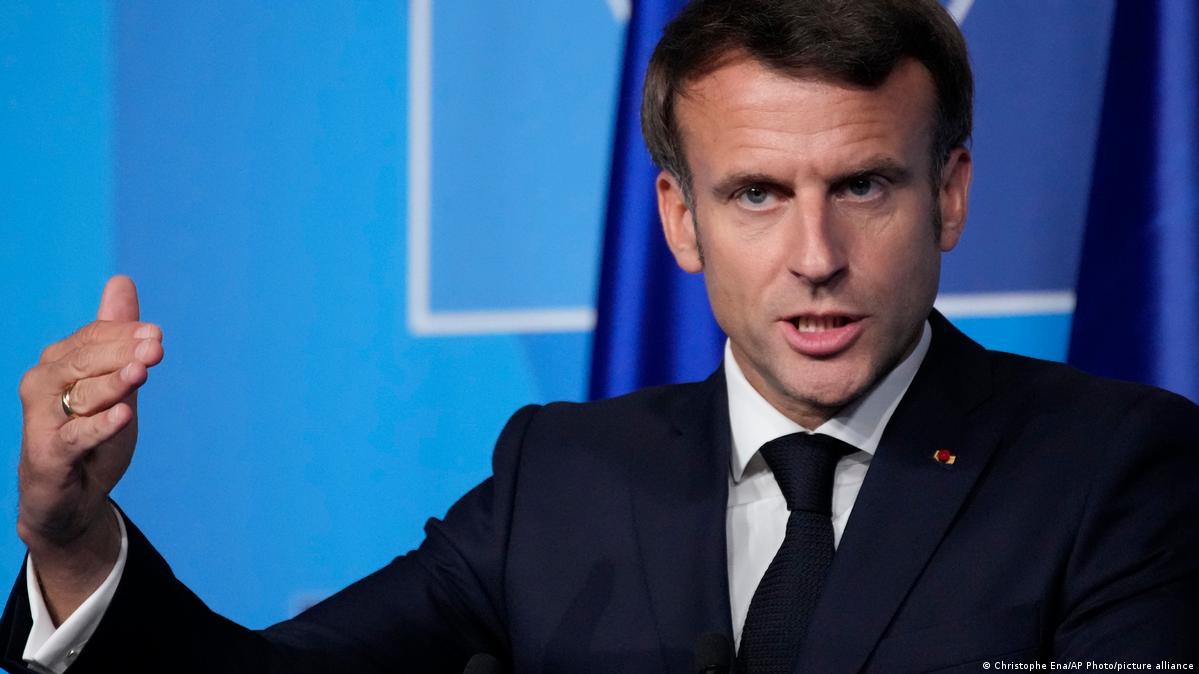 Politique : Emmanuel Macron revient en Afrique centrale