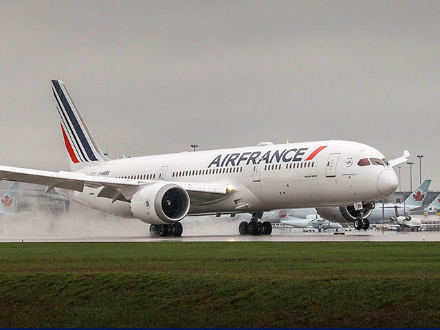 Affaires : Air France prolonge la suspension de ses vols vers Bamako et Ouagadougou.