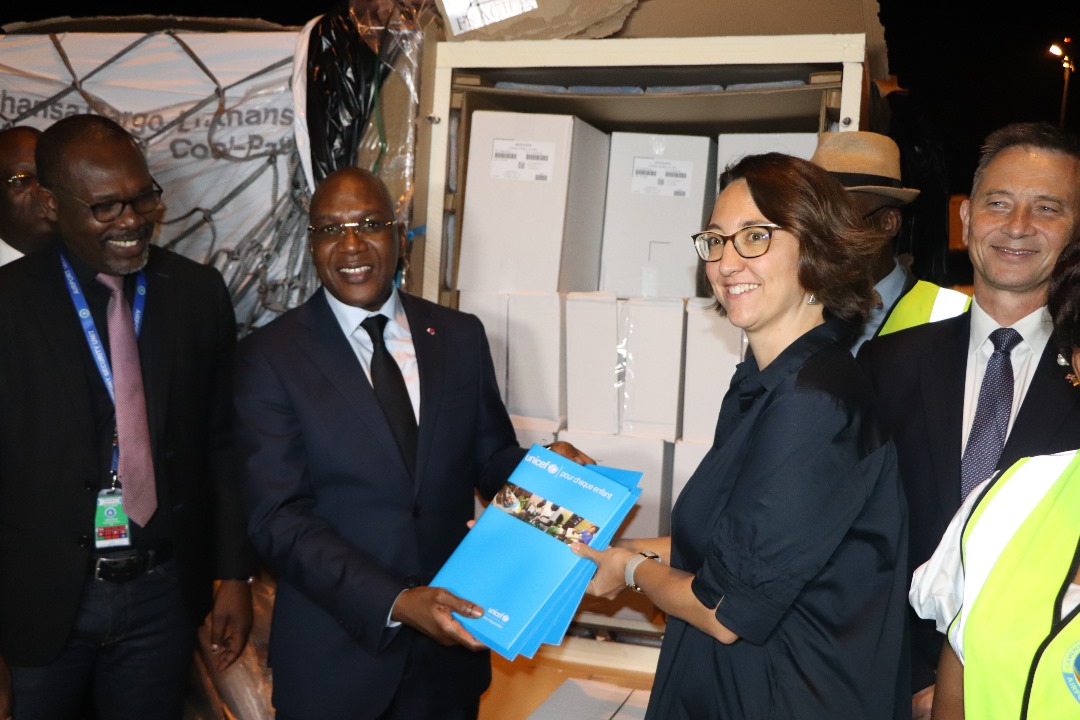 Le Cameroun réceptionne plus de 330 000 doses de vaccin contre le paludisme