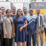 The Okwelians forme les blogueurs sur la démocratie à Douala