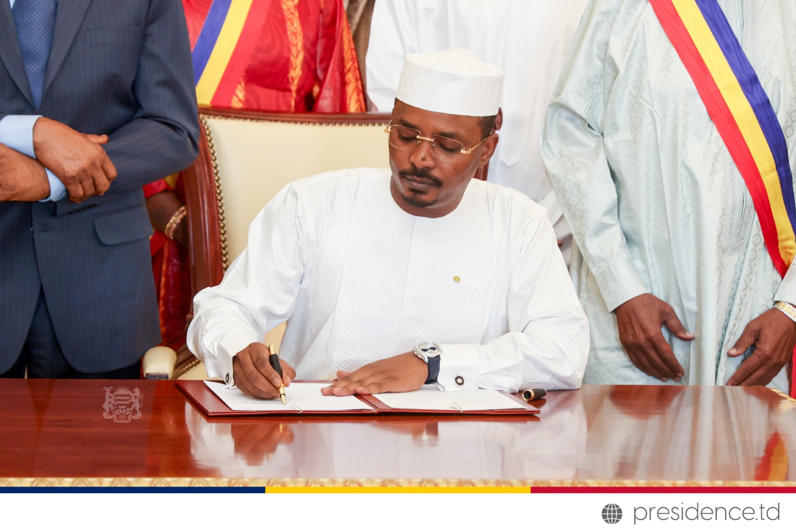 Le gouvernement de transition démissionne au Tchad.
