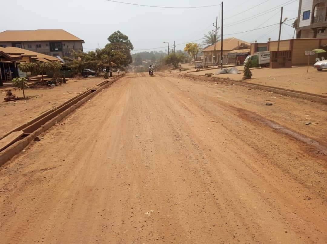 Cameroun : route Kumba-Ekondo Titi, le ministre des Travaux publics évalue les progrès réalisés