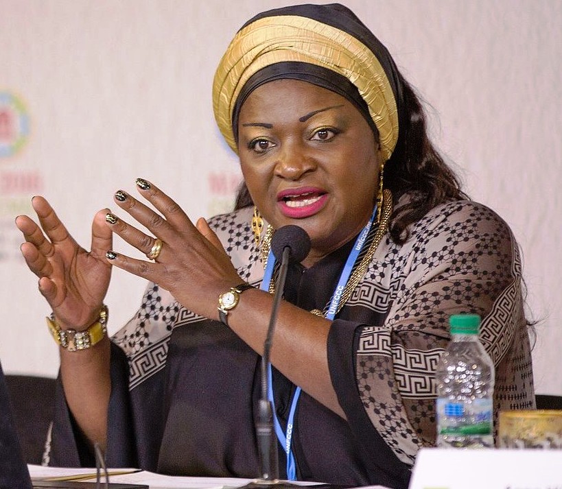 Cameroun : des internautes répondent au ministre Célestine Ketcha Courtès