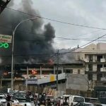 Un incendie ravage les boutiques au marché central de Yaoundé