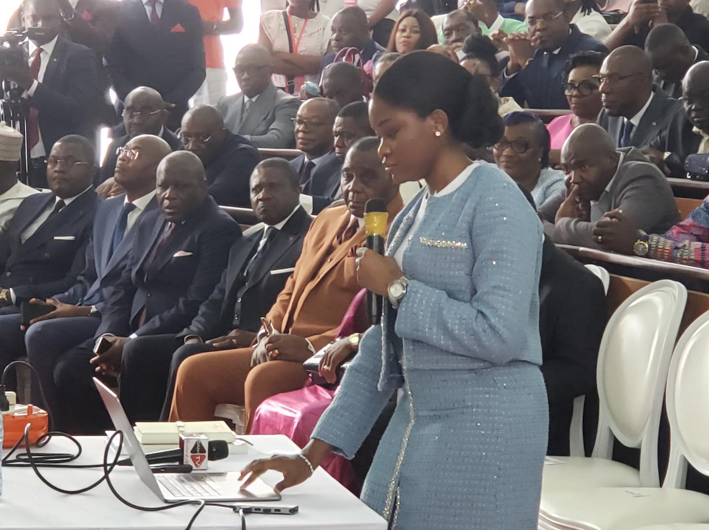 Indira Baboke soutient sa thèse de doctorat en médecine