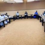 Paul Biya instruit des concertations à son secrétaire général