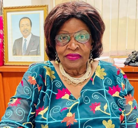 Marie Rose Dibong signe et persiste de rester au gouvernement