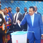 Le candidat Paul Biya a voté à l’École publique de Bastos ce 12 octobre 2025.