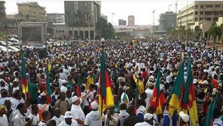 Démocratie au Cameroun