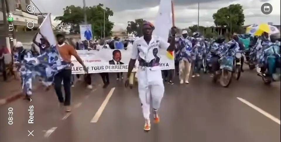 Manifestations pro Biya dans les rues de Douala