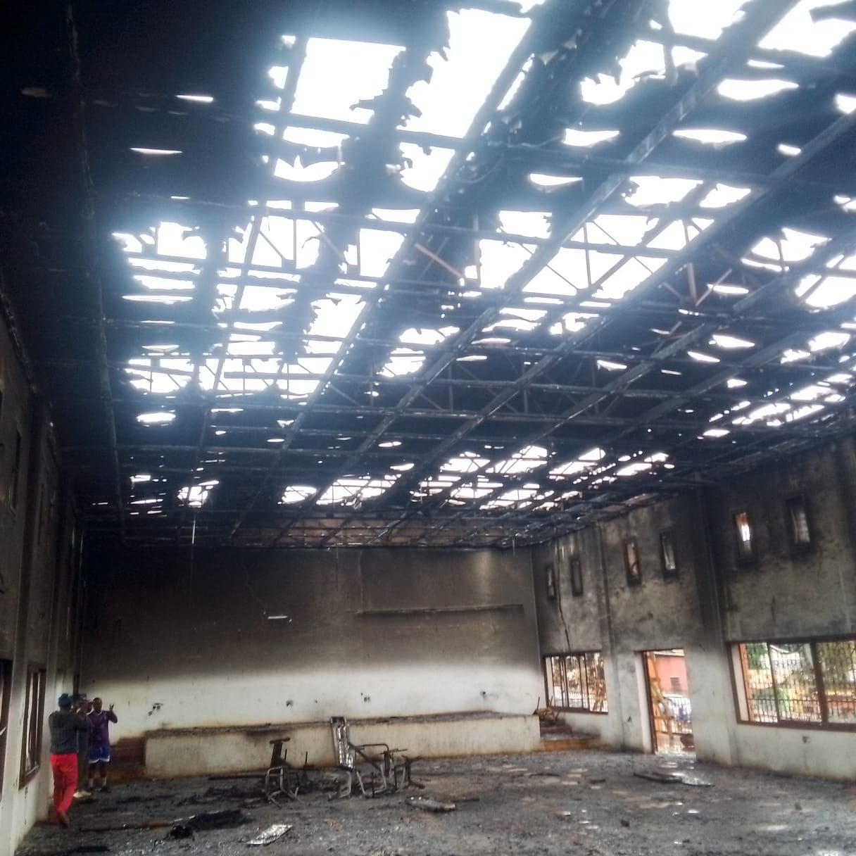 Le RDPC dénonce l’incendie de sa permanence à Dschang