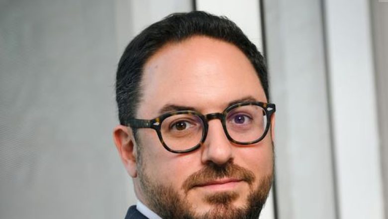 DR