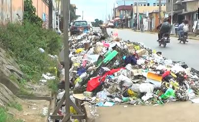 Gestion des déchets urbains au Cameroun : Ketcha Courtès se félicite des avancées, Yaoundé suffoque